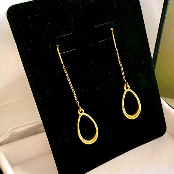 Like new, lucky brand threaded gold dangle earrings. - Picture 2 of 6